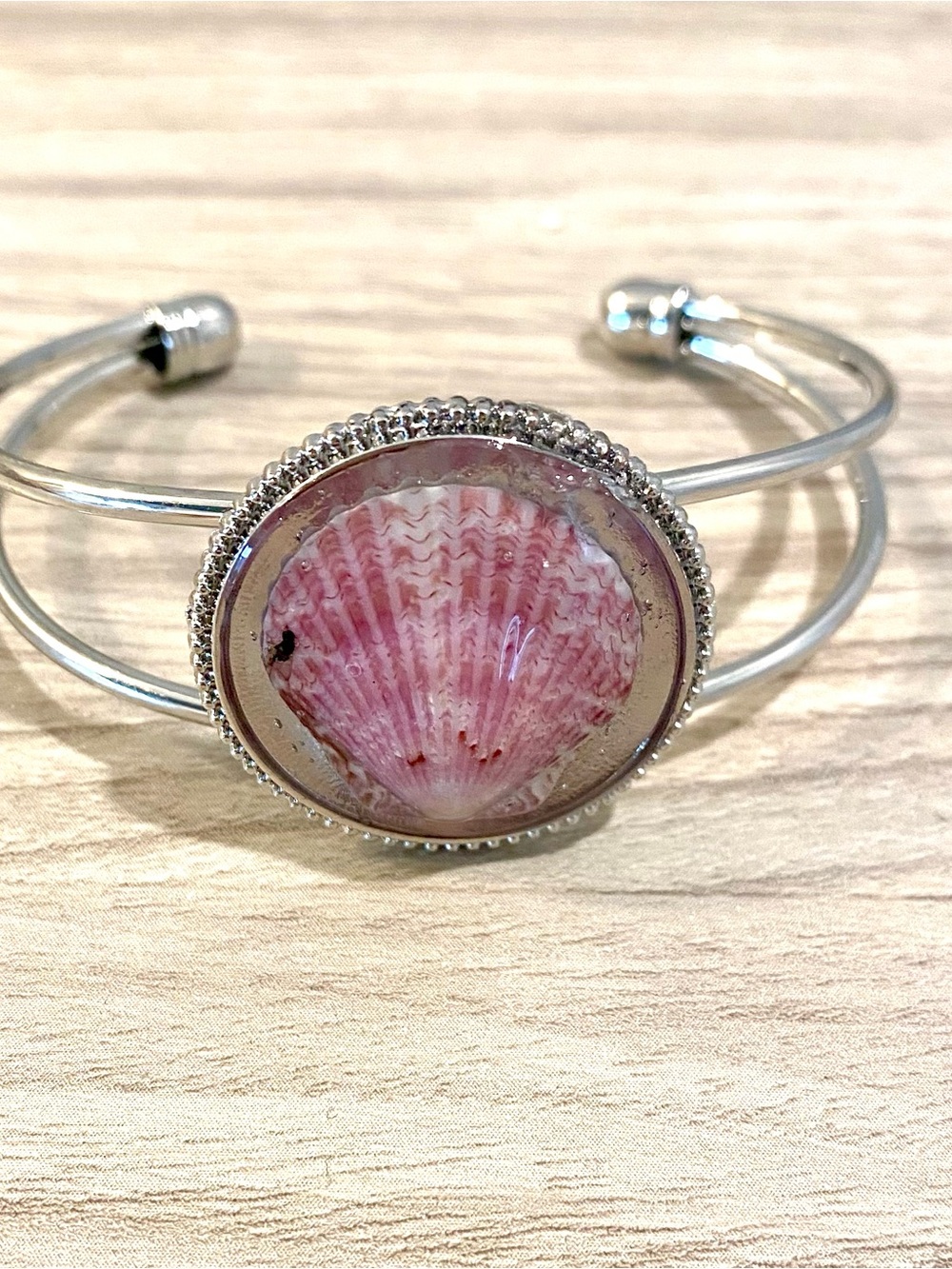 116. Silver Cuff Bracelet with scallop Seashell Accent from Sanibel island - Picture 2 of 2